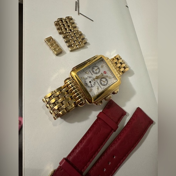 Michelle Deco watch in gold with 12 sparking diamond marks w extra wrist band - Picture 6 of 8